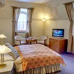 Отель Hoffmeister 5*