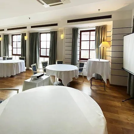 Отель Hoffmeister 5*